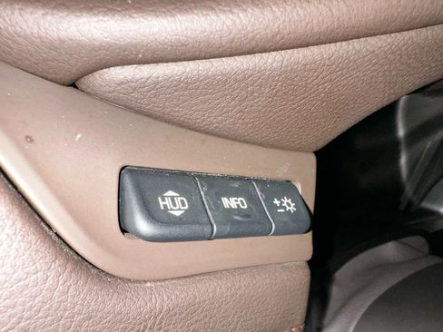 Used 2015 Cadillac Escalade ESV Premium AWD/4WD image 20