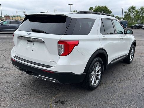 Used 2023 Ford Explorer XLT w/ Equipment Group 202A AWD/4WD image 21