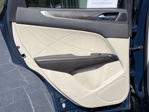 Used 2018 Lincoln MKC Reserve w/ Lincoln MKC Climate Package AWD/4WD image 31