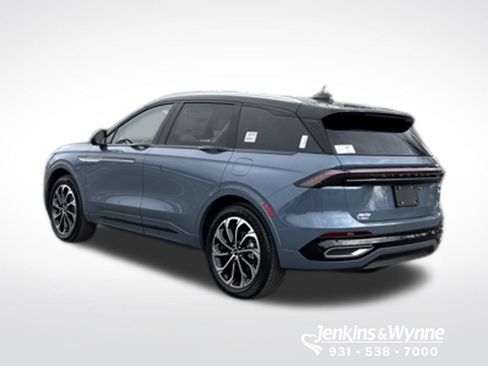 New 2026 Lincoln Nautilus Reserve AWD/4WD image 2
