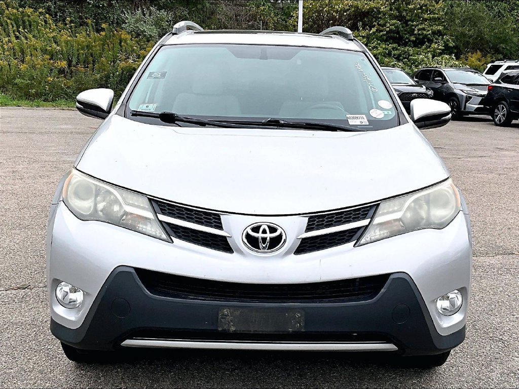 Used 2014 Toyota RAV4 XLE AWD/4WD image 2