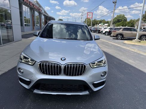 Used 2018 BMW X1 xDrive28i w/ Premium Package AWD/4WD image 3
