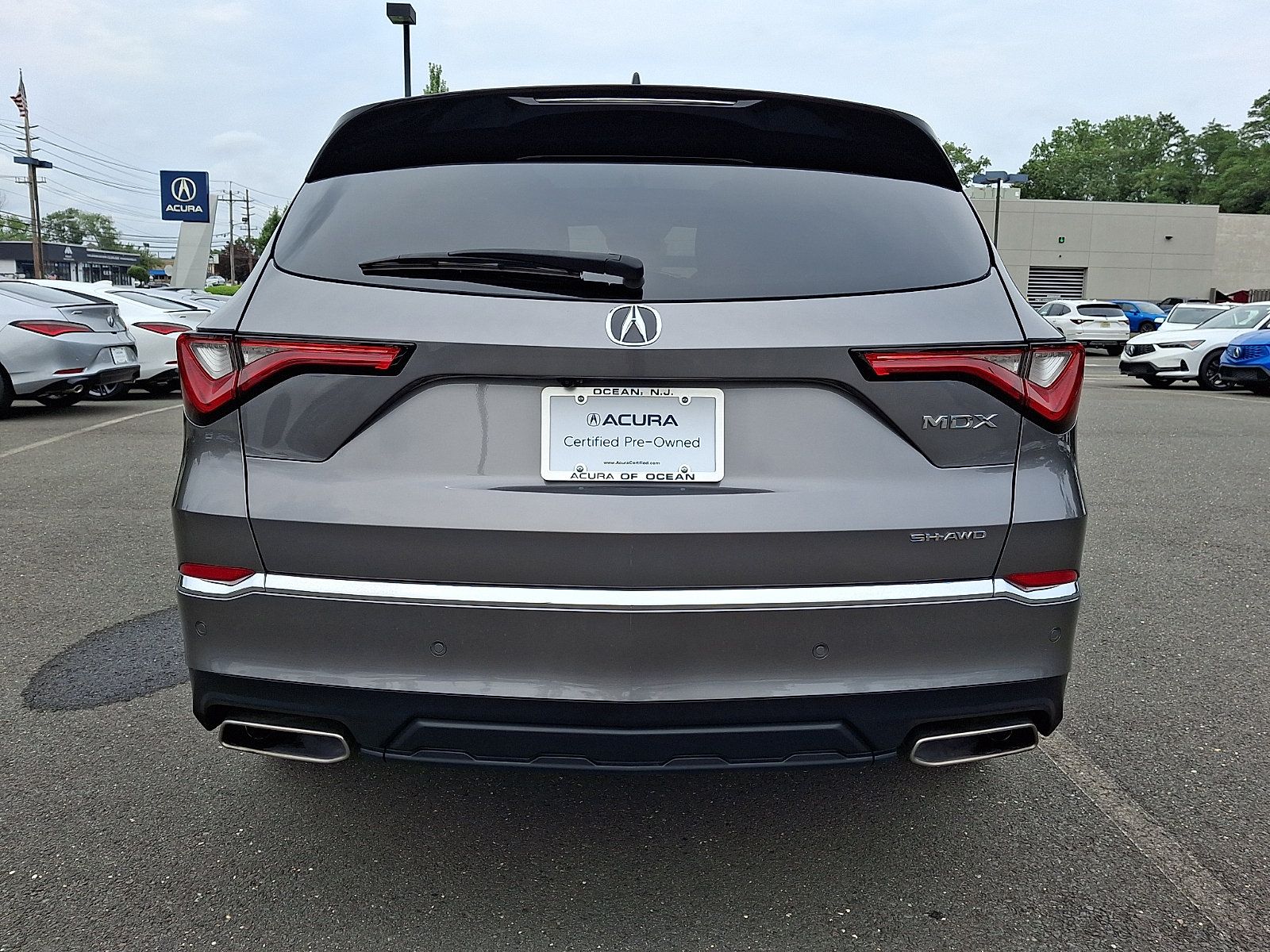 Certified 2024 Acura MDX w/ Technology Package AWD/4WD image 5
