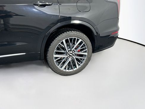 Used 2022 Cadillac XT6 Sport w/ Technology Package image 32