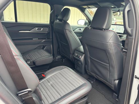 New 2026 Ford Explorer ST-Line image 13