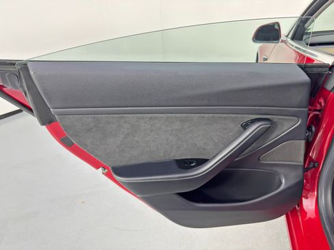 Used 2017 Tesla Model 3 Long Range image 38