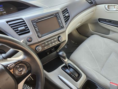 Used 2012 Honda Civic Natural Gas image 26