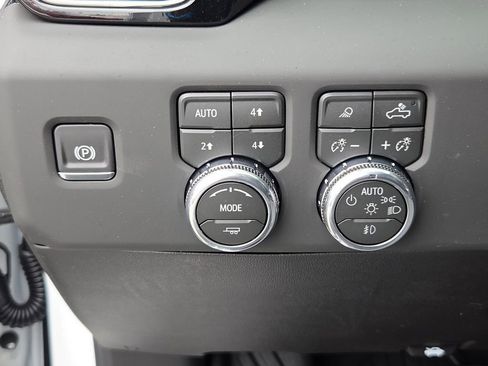 New 2026 GMC Sierra 1500 AT4 w/ AT4 Premium Package image 25