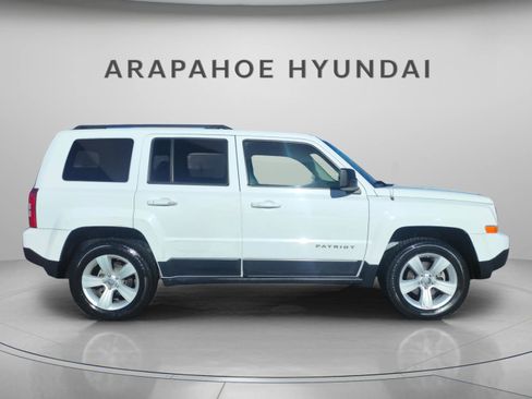 Used 2011 Jeep Patriot Latitude AWD/4WD image 9