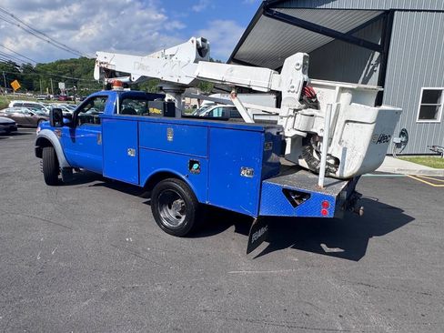 Used 2008 Ford F550 2WD Regular Cab Super Duty image 3