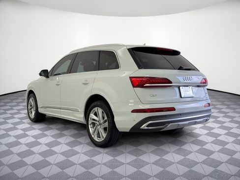 Used 2023 Audi Q7 3.0T Premium Plus w/ Premium Plus Package AWD/4WD image 3
