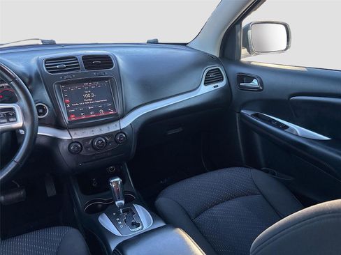 Used 2017 Dodge Journey SXT w/ Safe & Sound Group image 23