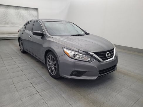 Used 2018 Nissan Altima 2.5 SR w/ SR Special Edition image 13