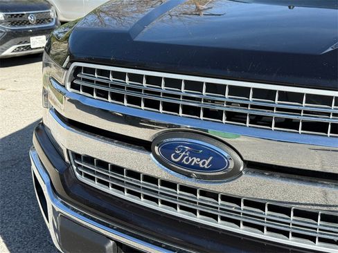 Used 2019 Ford F150 Lariat w/ Equipment Group 502A Luxury image 5