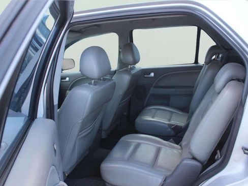 Used 2005 Ford Freestyle SEL AWD/4WD image 8