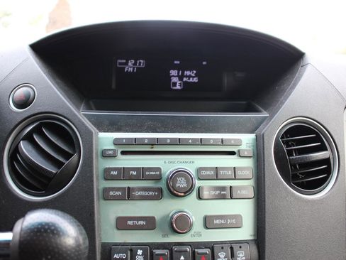 Used 2011 Honda Pilot EX-L image 21