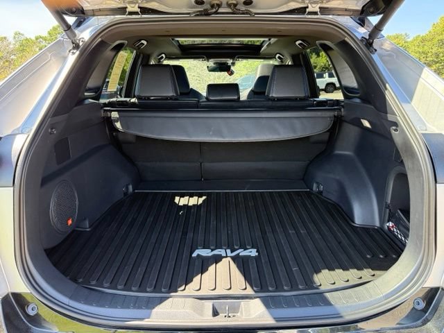 Used 2024 Toyota RAV4 XSE AWD/4WD image 31