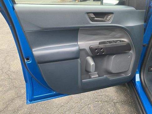 New 2026 Ford Maverick XLT w/ Black Appearance Package image 9