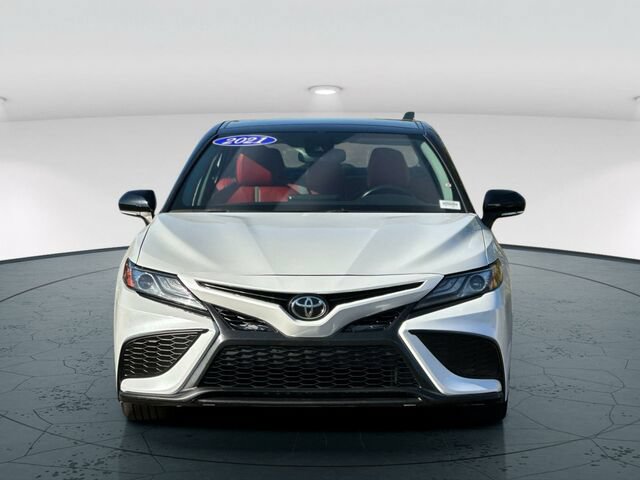 Used 2021 Toyota Camry XSE w/ Carpet Mat Package (TMS) FWD image 9