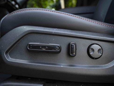 Used 2025 Honda Pilot TrailSport image 43