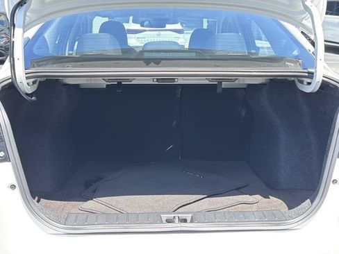 Used 2025 Nissan Versa SV w/ Trunk Package FWD image 31