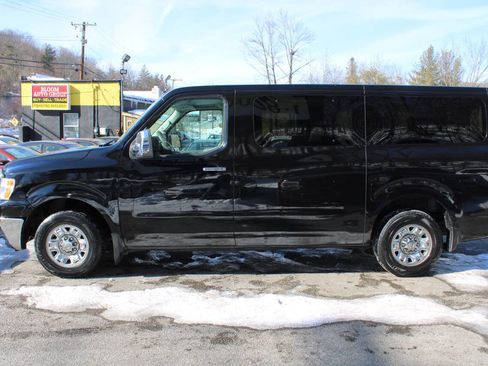 Used 2016 Nissan NV 3500 SV w/ SV Technology Package image 11