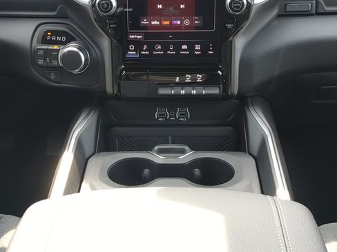New 2026 RAM 1500 Big Horn AWD/4WD image 18