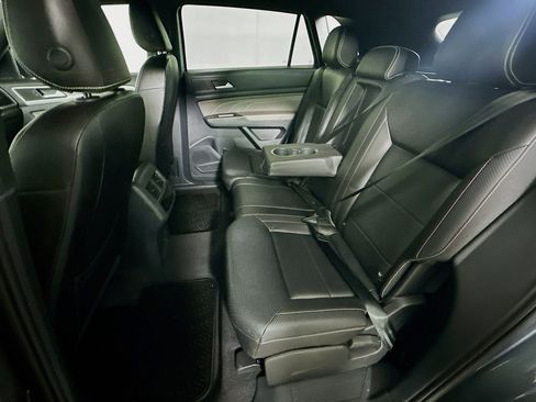 Used 2023 Volkswagen Atlas Cross Sport SE image 26