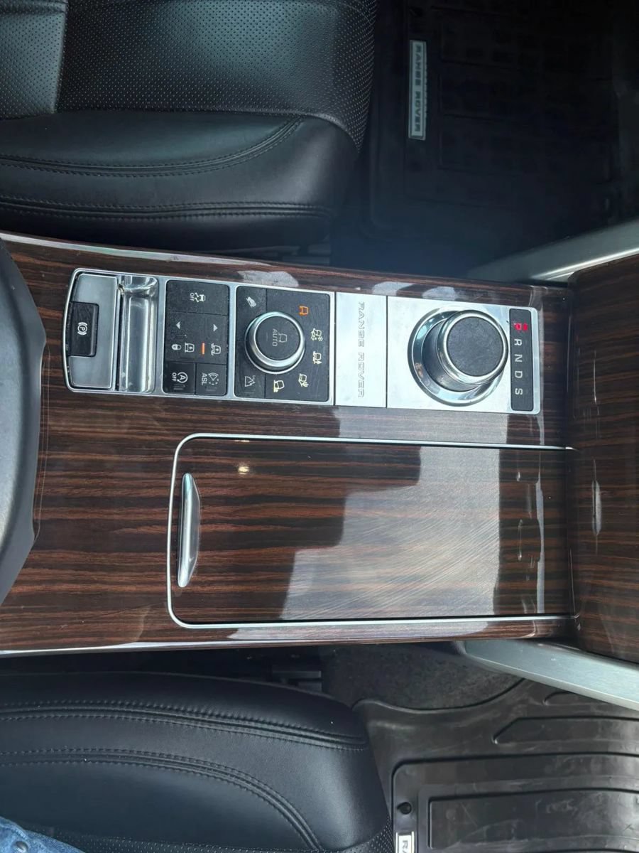 Used 2015 Land Rover Range Rover Supercharged AWD/4WD image 19