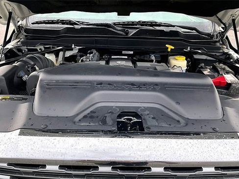 Used 2019 RAM 3500 Limited image 33