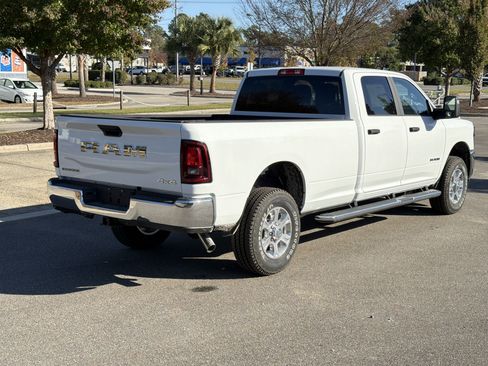 Certified 2025 RAM 2500 Big Horn AWD/4WD image 8