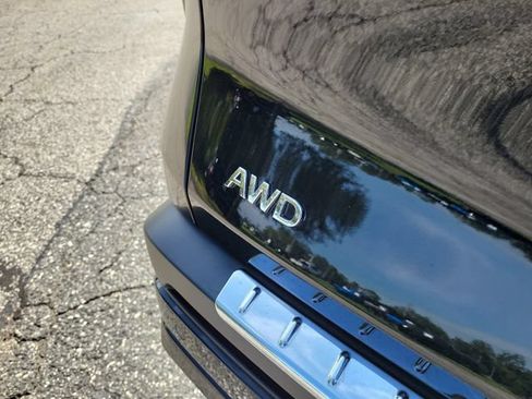 Used 2025 INFINITI QX60 Luxe w/ Cargo Package AWD/4WD image 7
