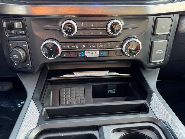 Used 2024 Ford F250 Lariat w/ Chrome Package AWD/4WD image 22