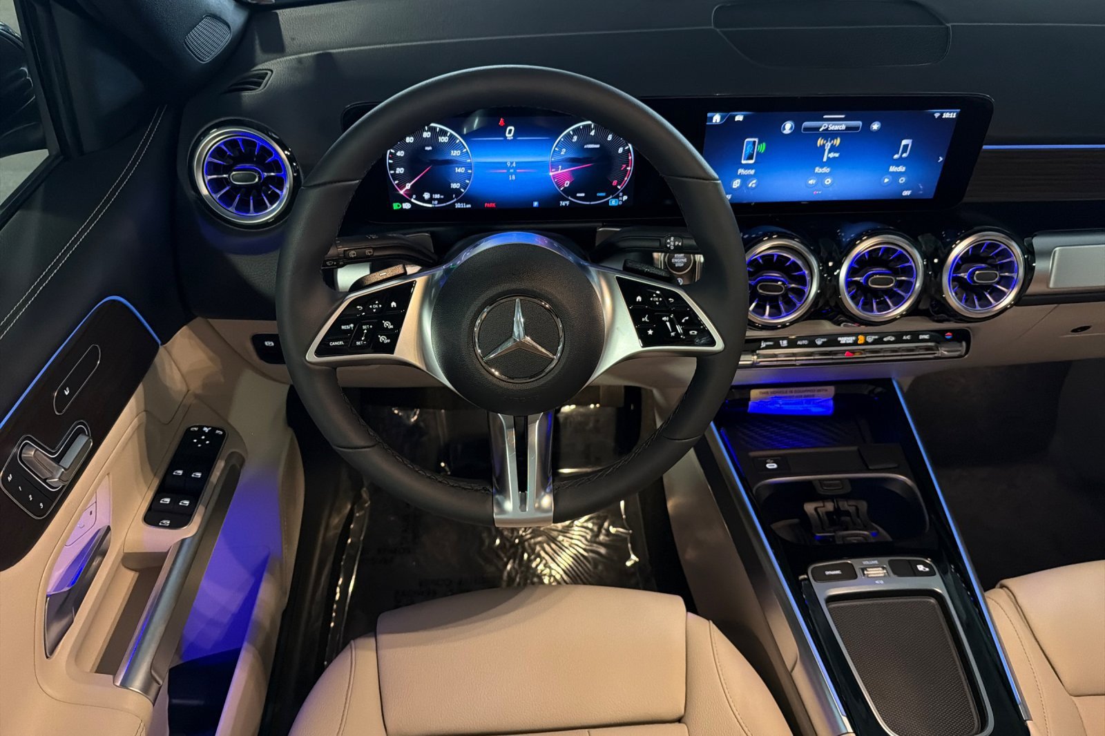 New 2026 Mercedes-Benz GLB 250 4MATIC image 13