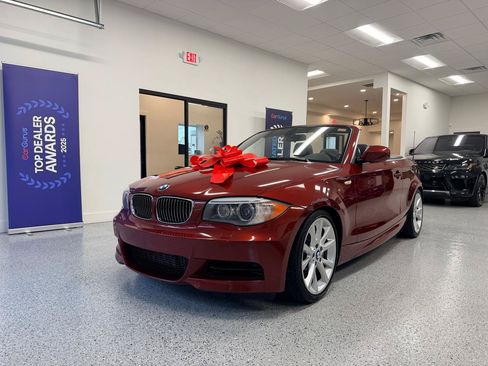 Used 2012 BMW 135i Convertible RWD image 16