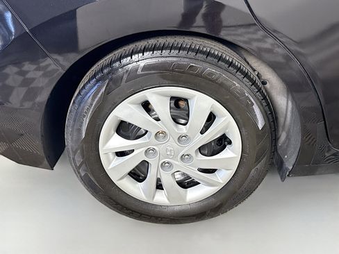 Used 2020 Hyundai Elantra SE w/ Cargo Package (C1) image 32