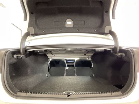 Certified 2025 BMW i5 eDrive40i w/ Premium Package RWD image 32