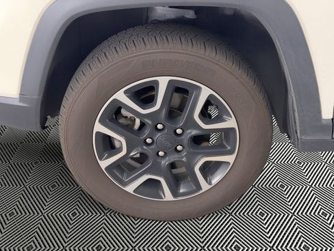 Used 2019 Jeep Compass Trailhawk AWD/4WD image 12