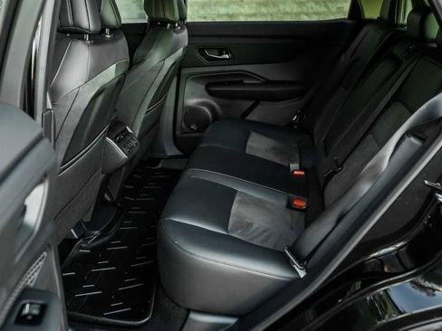 Used 2024 Nissan Ariya AWD image 20