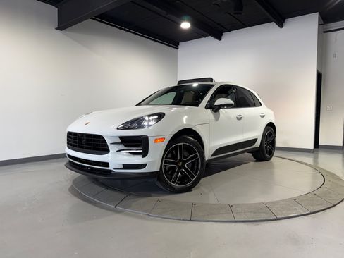 Used 2021 Porsche Macan S AWD/4WD image 3