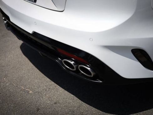 Used 2019 Kia Stinger GT1 RWD image 16