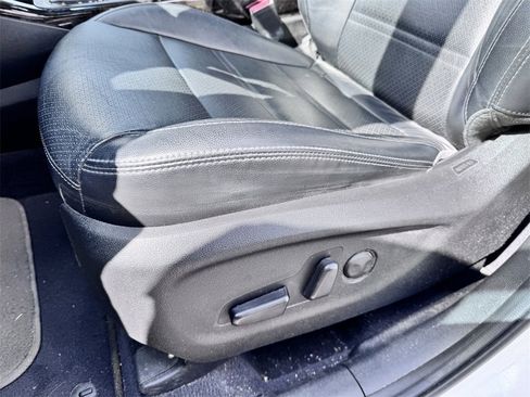 Used 2016 Kia Sorento EX w/ EX Touring Package image 23