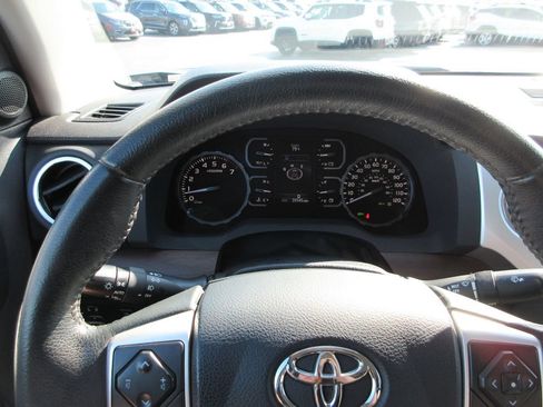 Used 2020 Toyota Tundra Limited w/ Limited Premium Package AWD/4WD image 32