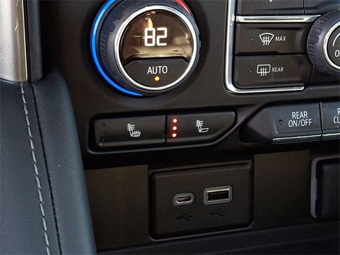 Certified 2022 Chevrolet Tahoe LT w/ Luxury Package image 27