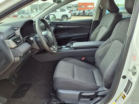 Certified 2025 Toyota Camry LE image 17