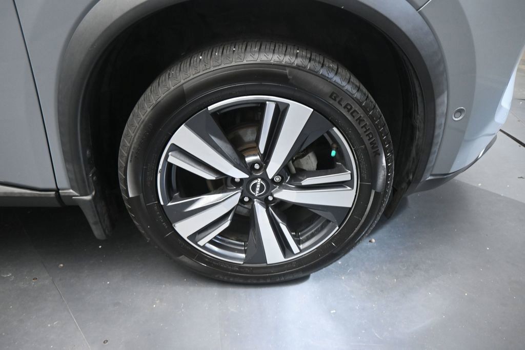 Used 2022 Nissan Rogue SL w/ SL Premium Package FWD image 19