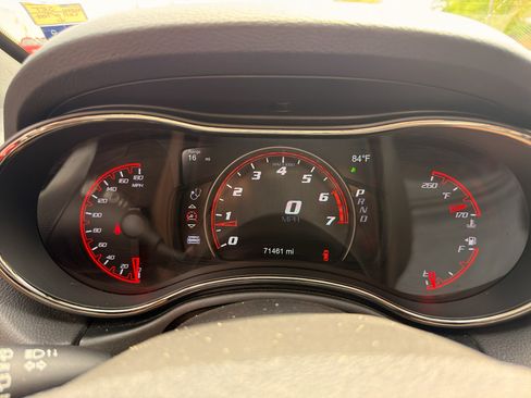 Used 2018 Dodge Durango SRT w/ Technology Group AWD/4WD image 23