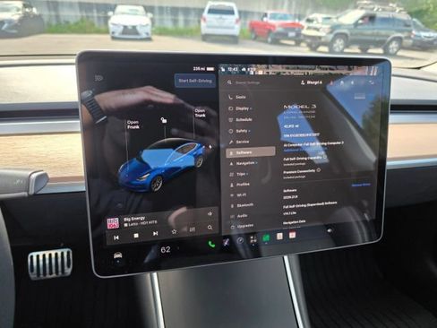 Used 2018 Tesla Model 3 Long Range AWD/4WD image 2