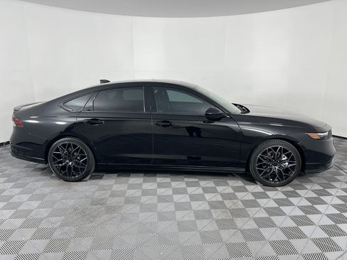 Used 2023 Honda Accord Sport image 14
