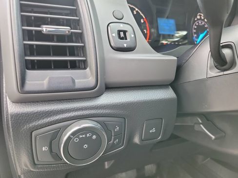 Used 2019 Ford Ranger XL w/ Equipment Group 101A Mid RWD image 19
